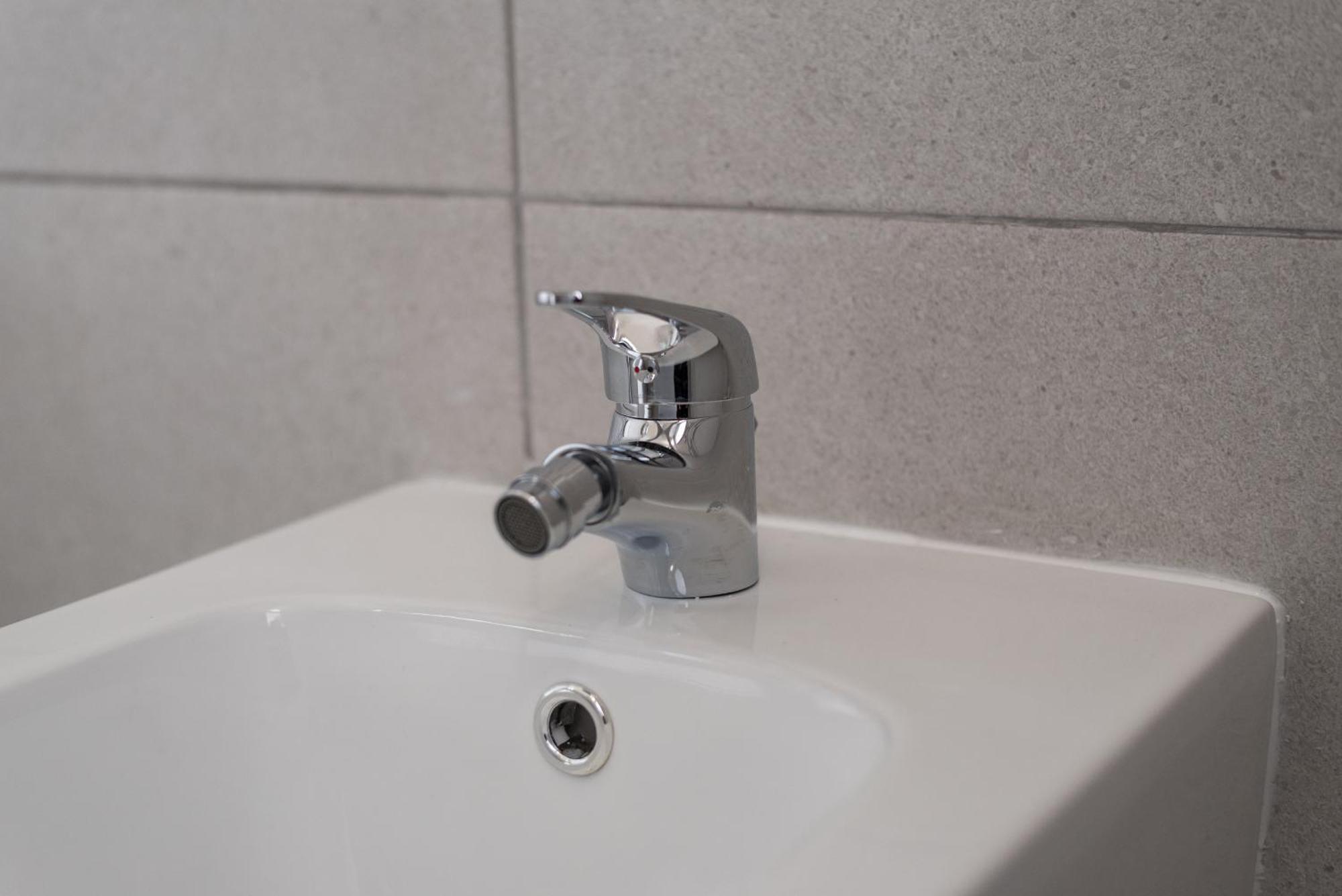 Travelershome Ciampino Airport Guesthouse 600M To Airport 외부 사진
