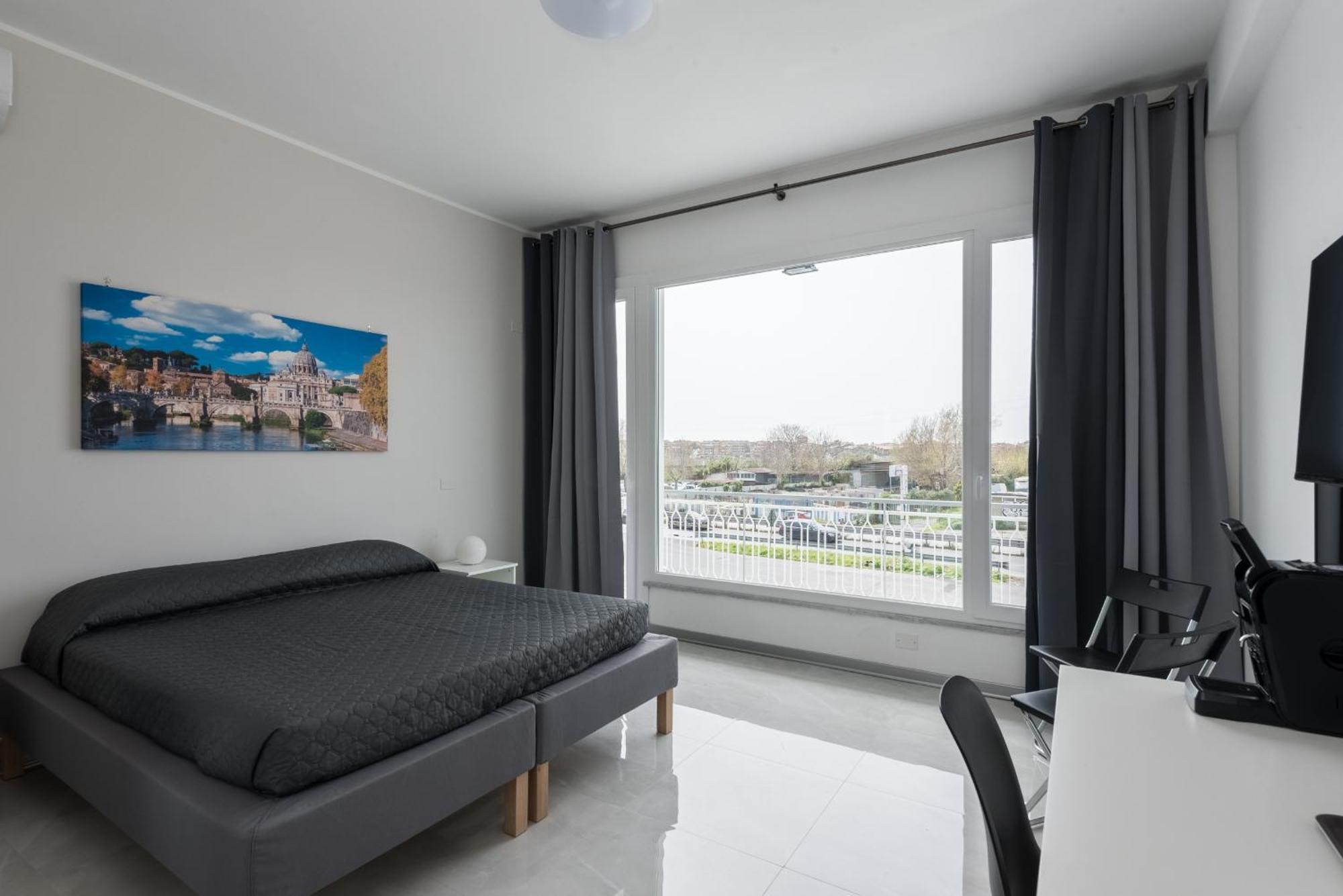 Travelershome Ciampino Airport Guesthouse 600M To Airport 외부 사진