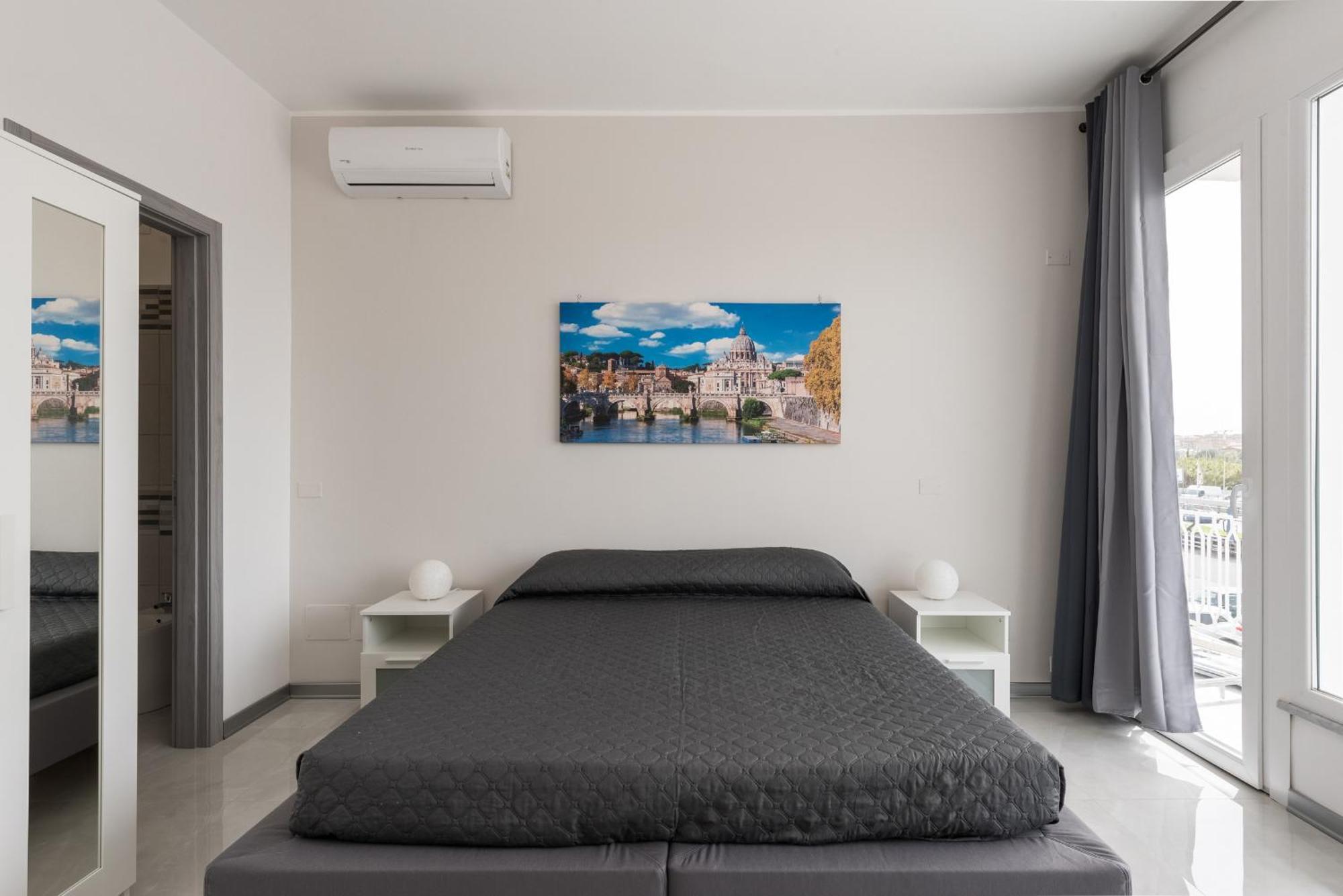 Travelershome Ciampino Airport Guesthouse 600M To Airport 외부 사진