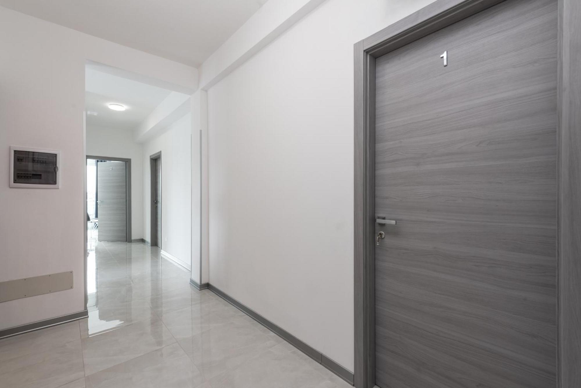 Travelershome Ciampino Airport Guesthouse 600M To Airport 외부 사진